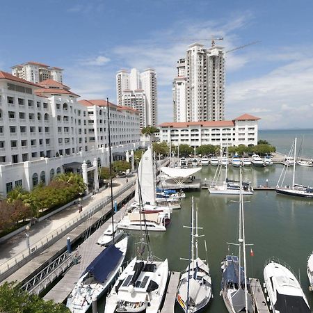 Profolio @ Straits Quay Aparthotel Tanjung Tokong Bagian luar foto