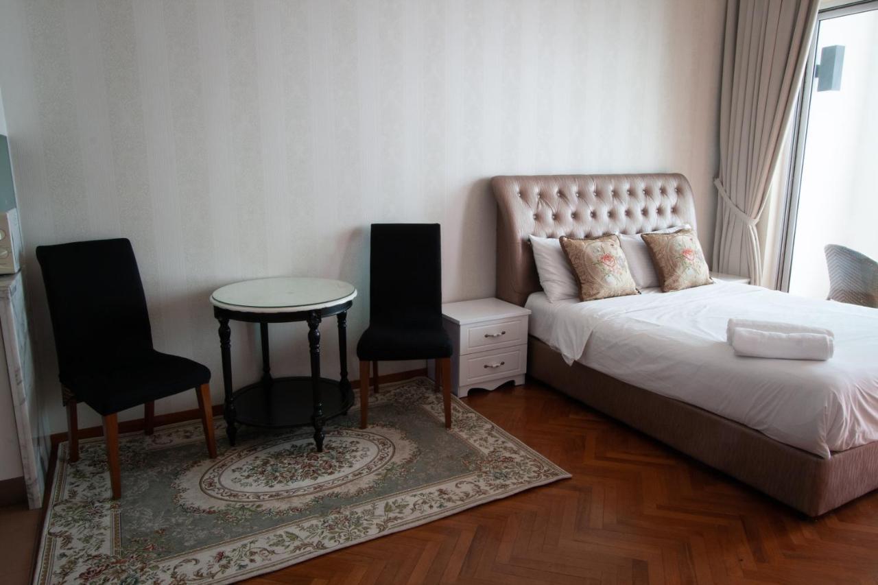 Profolio @ Straits Quay Aparthotel Tanjung Tokong Bagian luar foto