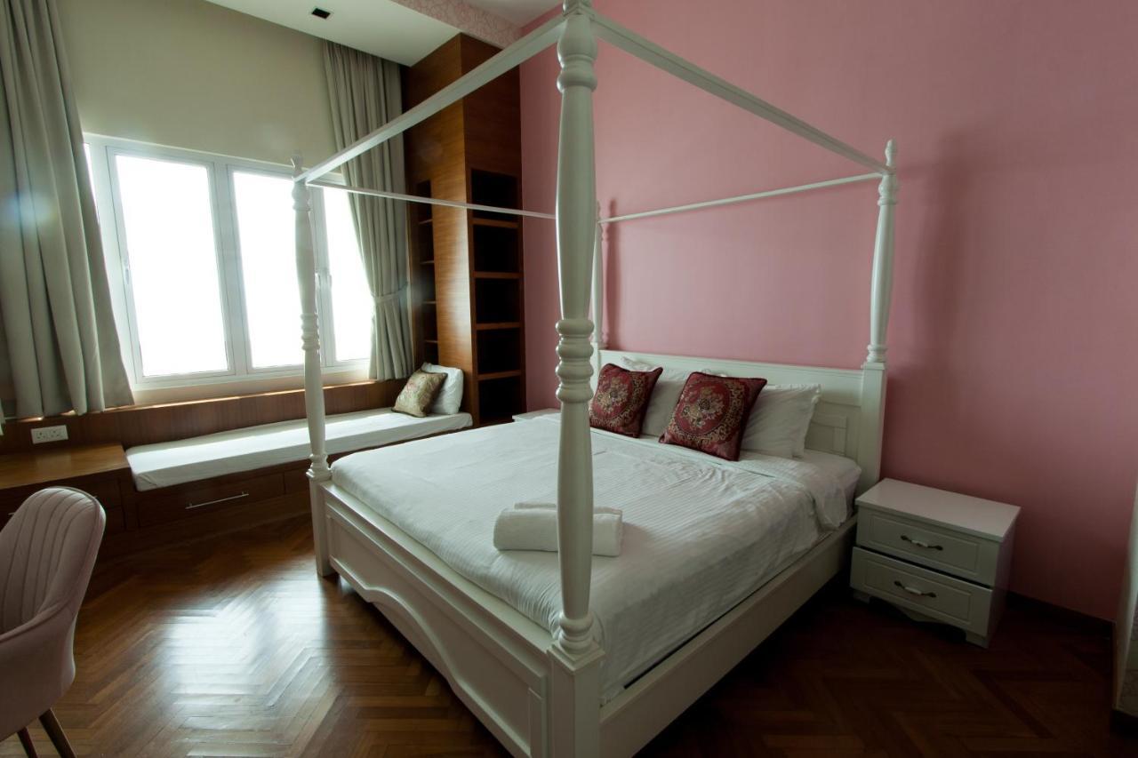 Profolio @ Straits Quay Aparthotel Tanjung Tokong Bagian luar foto