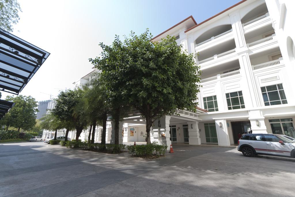 Profolio @ Straits Quay Aparthotel Tanjung Tokong Bagian luar foto