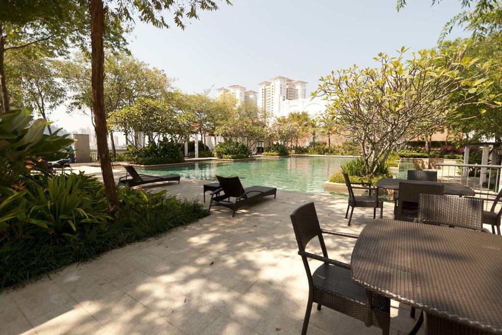 Profolio @ Straits Quay Aparthotel Tanjung Tokong Bagian luar foto