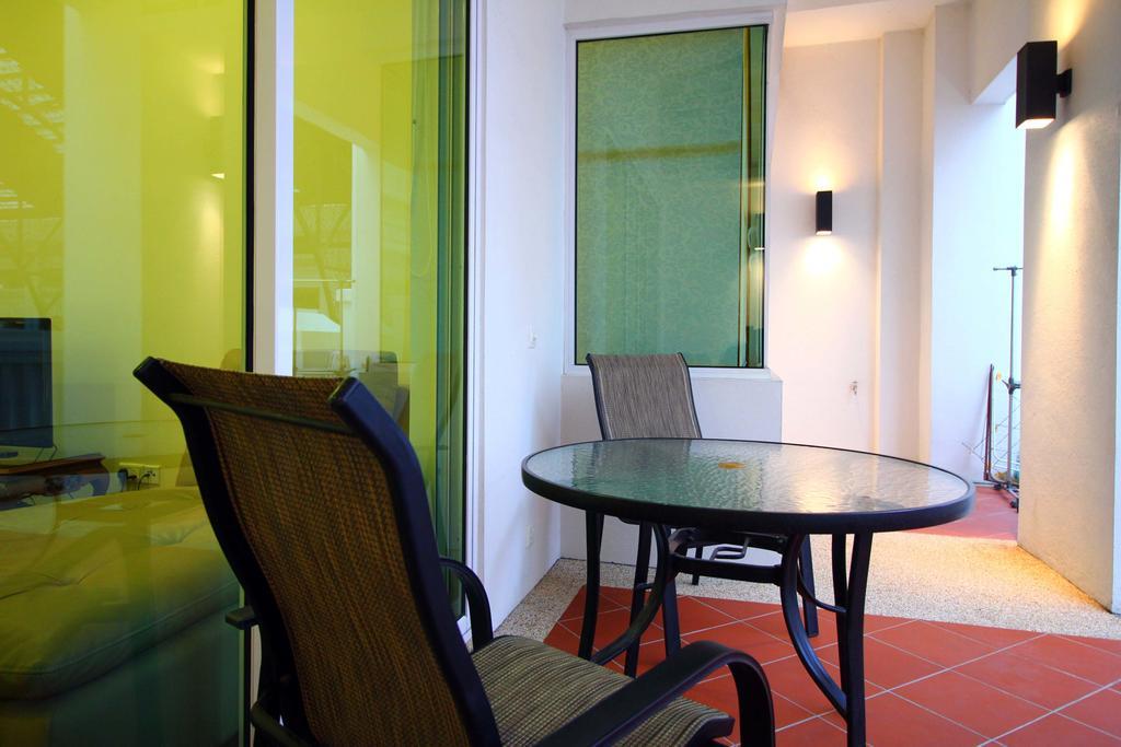 Profolio @ Straits Quay Aparthotel Tanjung Tokong Bagian luar foto