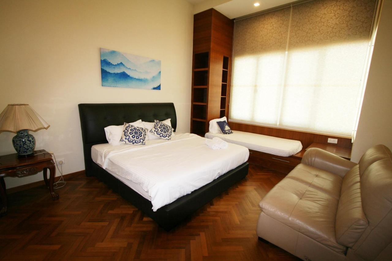Profolio @ Straits Quay Aparthotel Tanjung Tokong Bagian luar foto