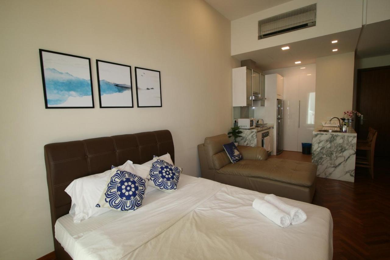 Profolio @ Straits Quay Aparthotel Tanjung Tokong Bagian luar foto