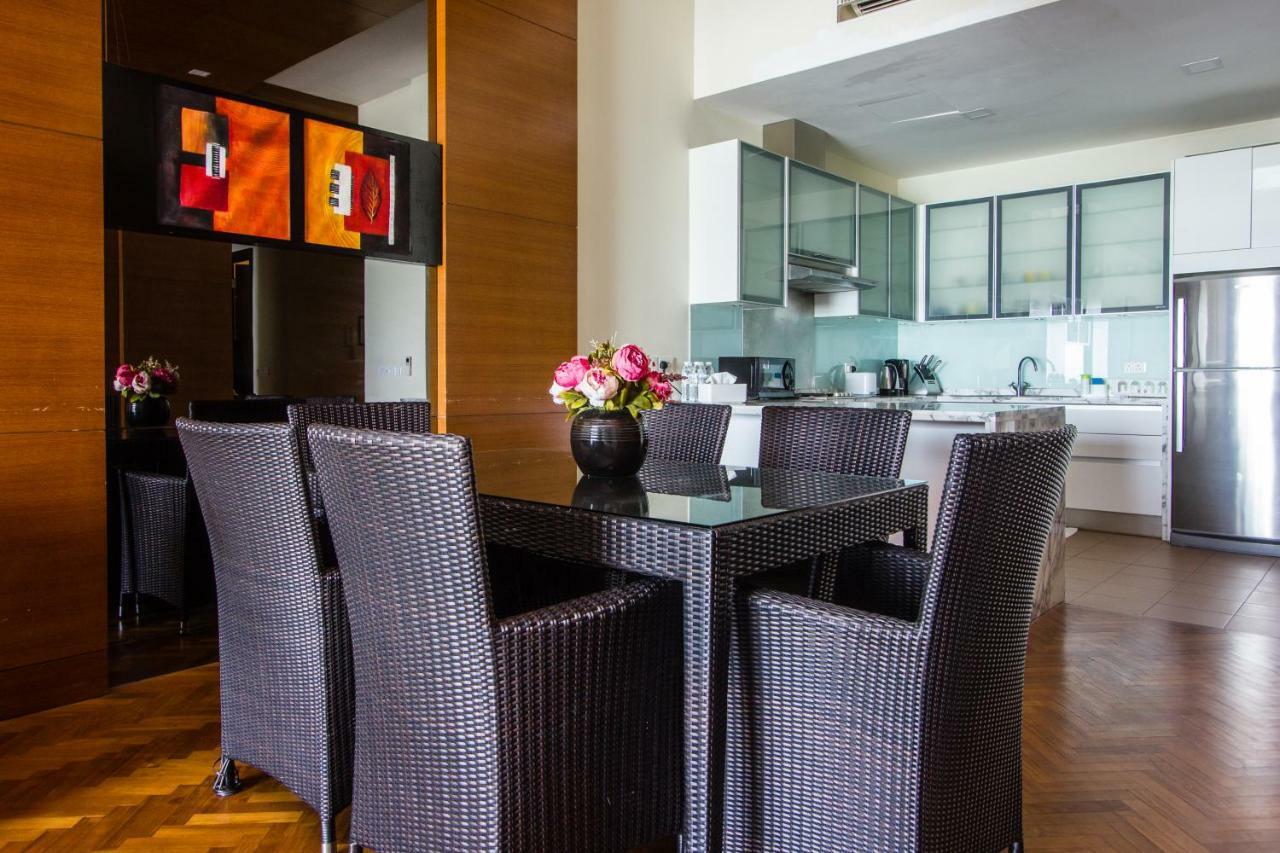 Profolio @ Straits Quay Aparthotel Tanjung Tokong Bagian luar foto