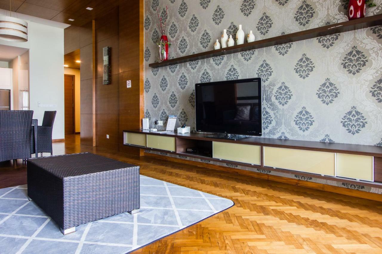 Profolio @ Straits Quay Aparthotel Tanjung Tokong Bagian luar foto