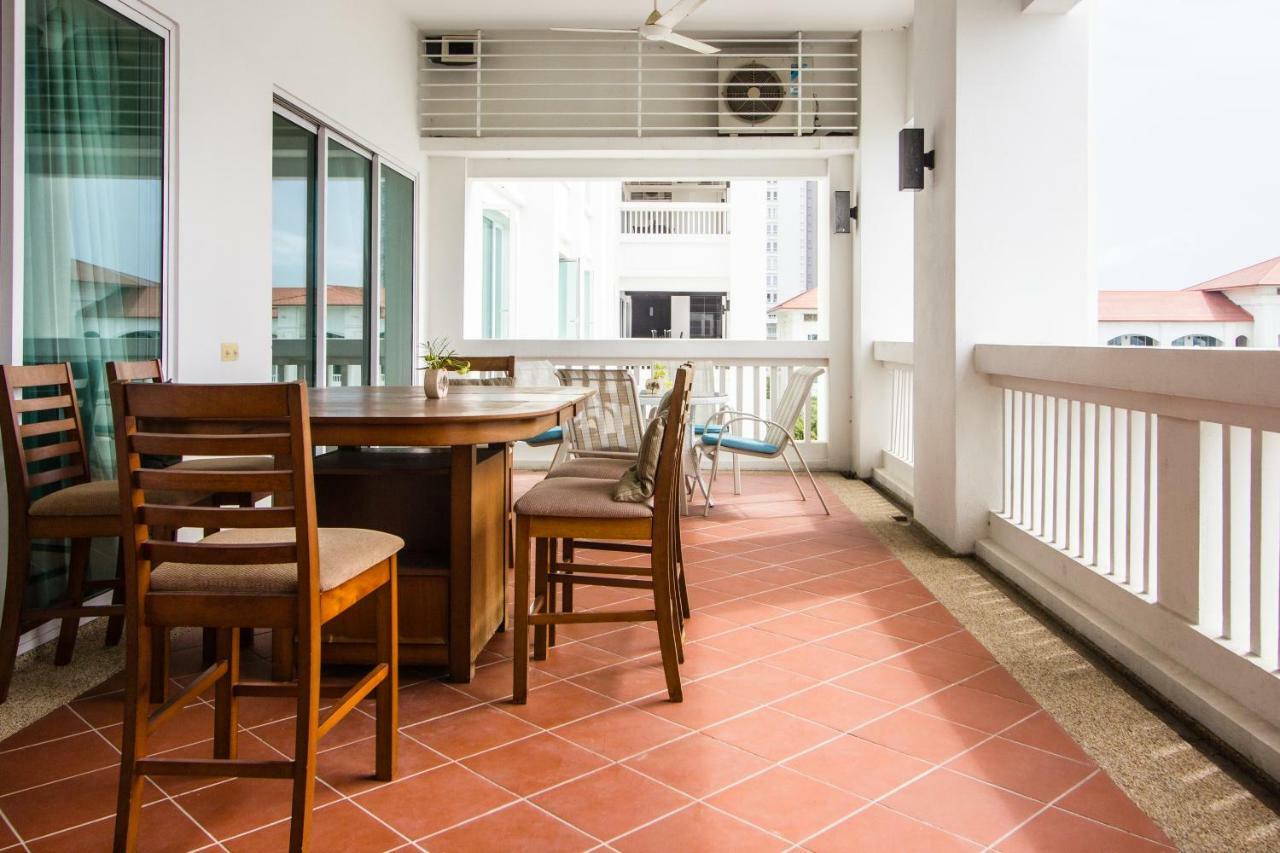 Profolio @ Straits Quay Aparthotel Tanjung Tokong Bagian luar foto